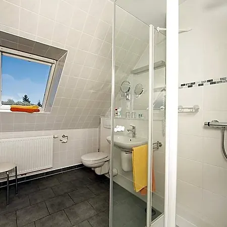 Bernstein Hotel 3*