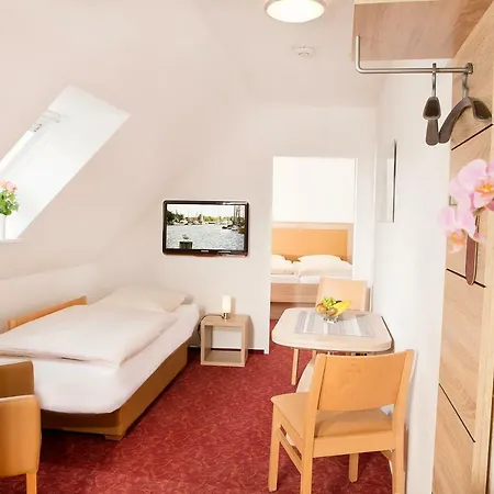 فندق Bernstein 3*