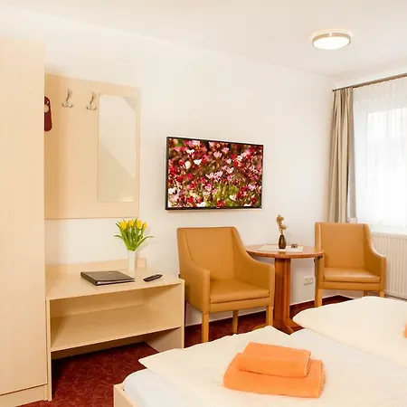 Bernstein Hotel